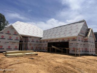 212 Sweetbriar Circle, Canton, MS 39046