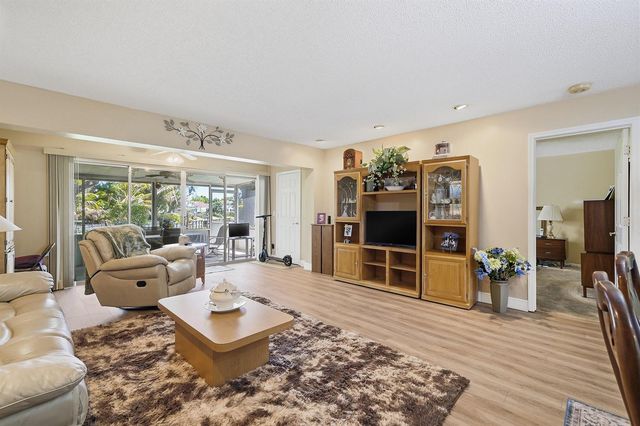 1840 NW 13th Street 102, Delray Beach, FL 33445