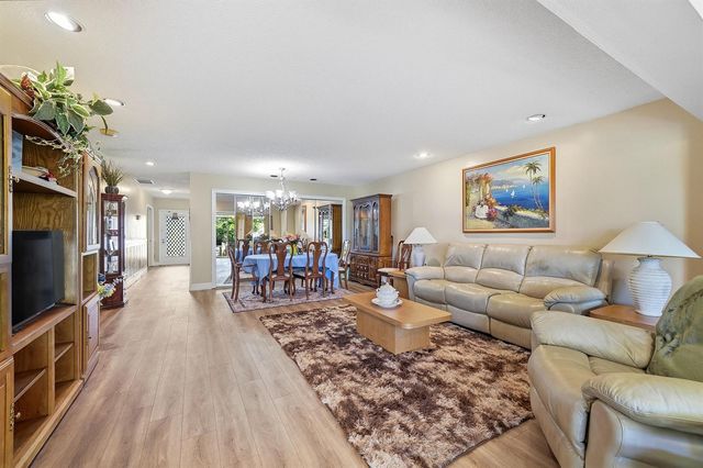 1840 NW 13th Street 102, Delray Beach, FL 33445