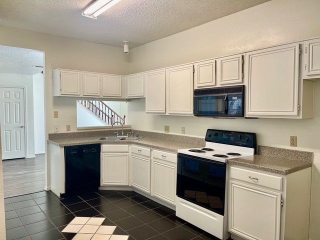 6709 Driffield Circle W, North Richland Hills, TX 76182