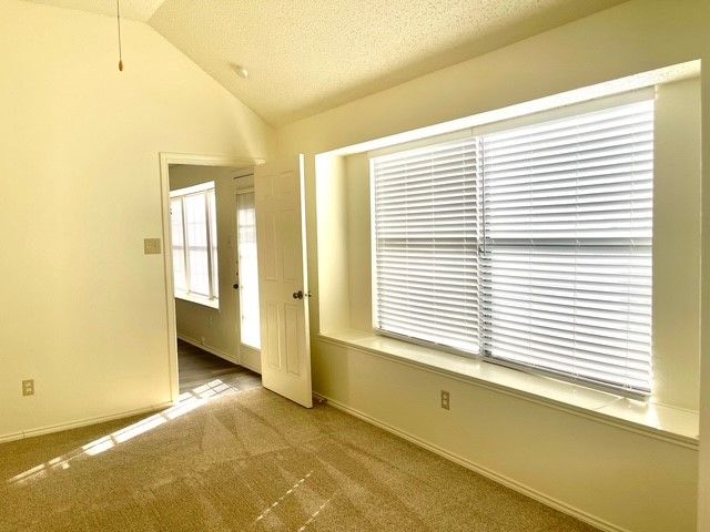 6709 Driffield Circle W, North Richland Hills, TX 76182