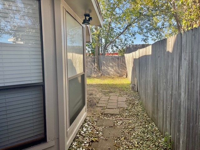 6709 Driffield Circle W, North Richland Hills, TX 76182