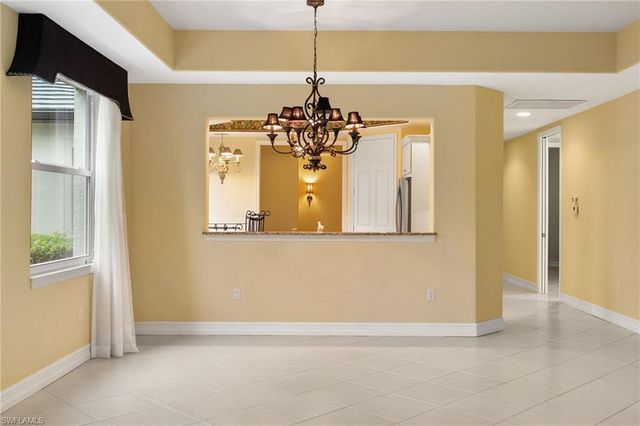 6073 Ashford LN # 802, Naples, FL 34110