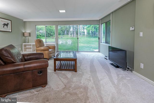 219 RUSSELL RD, Princeton, NJ 08540
