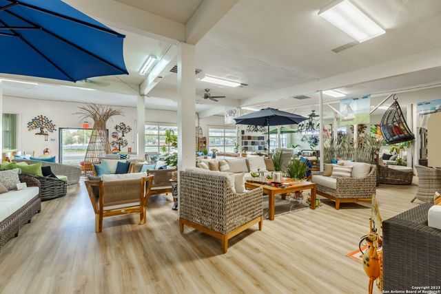 1950 N PanAm Expressway, San Antonio, TX 78208