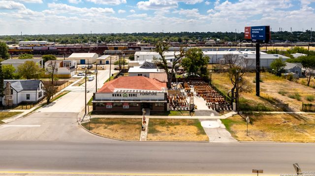 1950 N PanAm Expressway, San Antonio, TX 78208