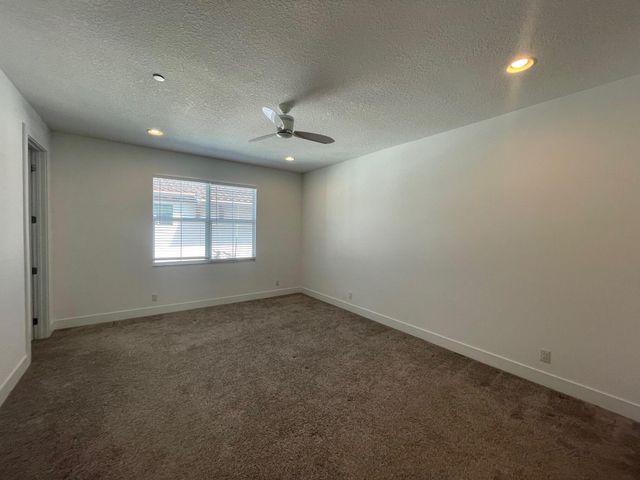 8086 Hobbes Way, Palm Beach Gardens, FL 33418