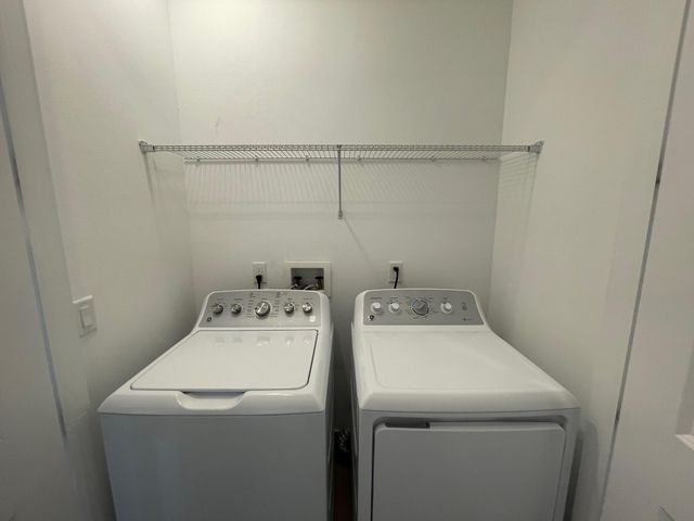 8086 Hobbes Way, Palm Beach Gardens, FL 33418