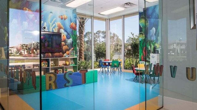 8086 Hobbes Way, Palm Beach Gardens, FL 33418