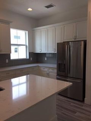 8086 Hobbes Way, Palm Beach Gardens, FL 33418