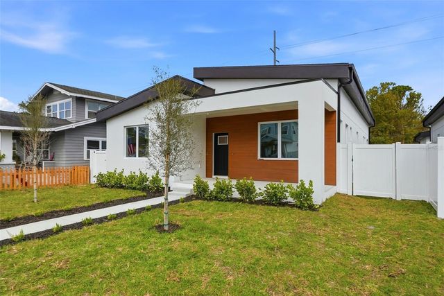 5225 4TH AVENUE S, St Petersburg, FL 33707