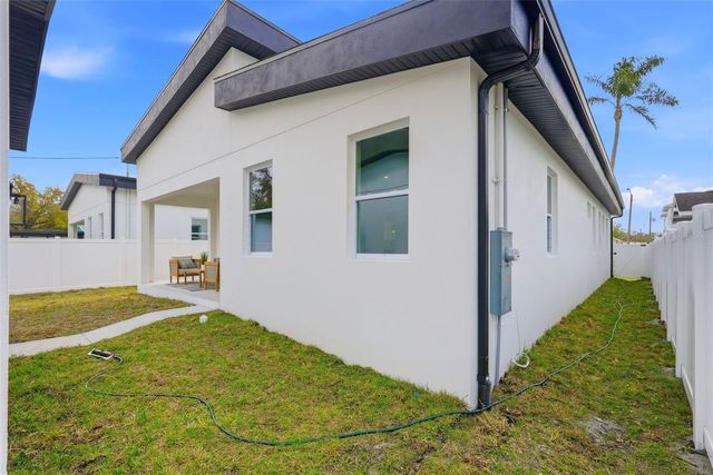 5225 4TH AVENUE S, St Petersburg, FL 33707