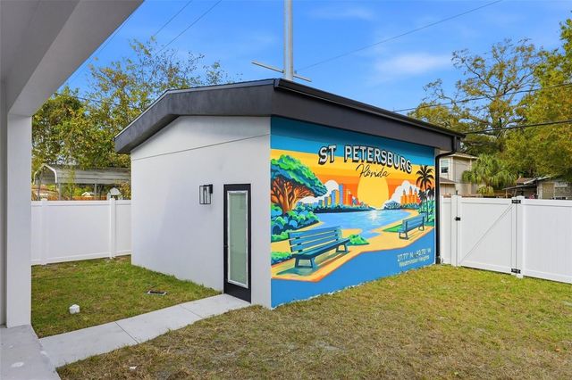 5225 4TH AVENUE S, St Petersburg, FL 33707