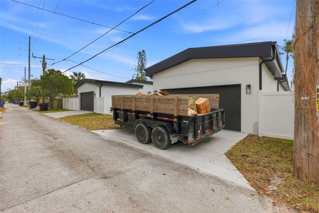 5225 4TH AVENUE S, St Petersburg, FL 33707