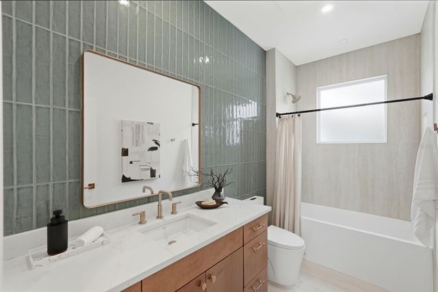 5225 4TH AVENUE S, St Petersburg, FL 33707