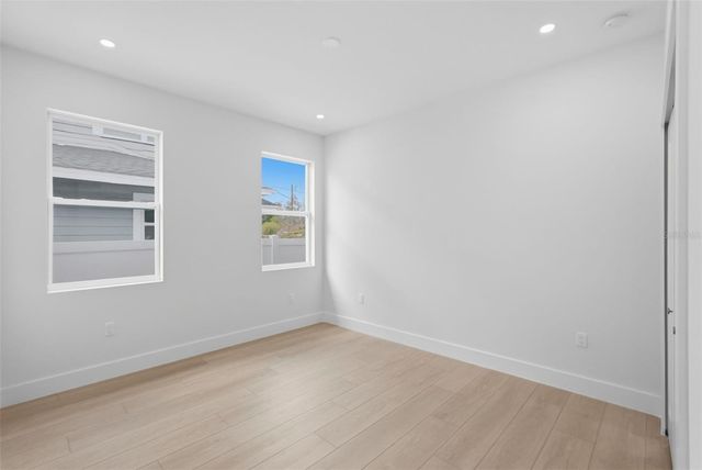 5225 4TH AVENUE S, St Petersburg, FL 33707