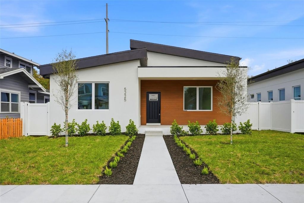 5225 4TH AVENUE S, St Petersburg, FL 33707