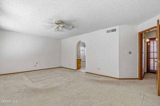 4317 JON CUNNINGHAM Boulevard, El Paso, TX 79934