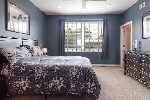 2535 W Haddon Avenue, Chicago, IL 60622