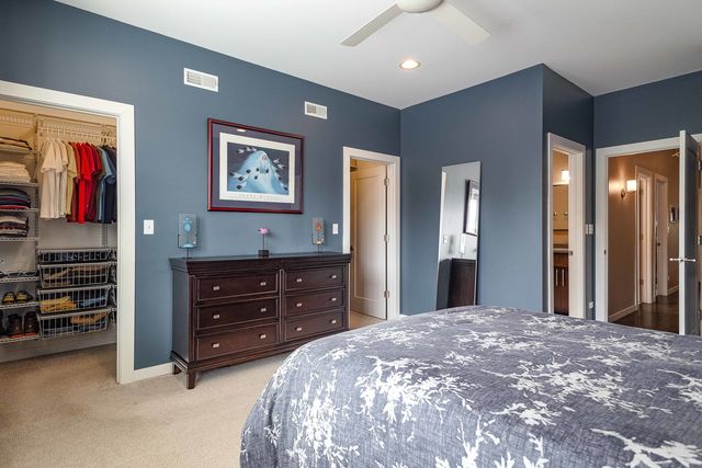 2535 W Haddon Avenue, Chicago, IL 60622