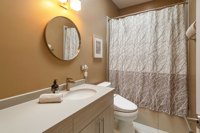2535 W Haddon Avenue, Chicago, IL 60622