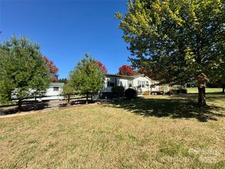 41 Little Hungry Road, Hendersonville, NC 28792