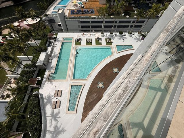90 SW 3rd Street 1801, Miami, FL 33130