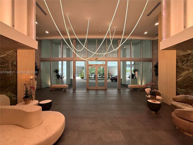 90 SW 3rd Street 1801, Miami, FL 33130