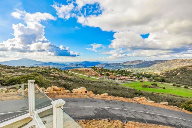 15351 Isla Vista Road, Jamul, CA 91935