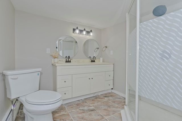 8 Summit Dr, Palmer, MA 01069