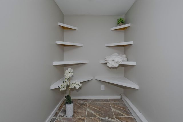 8 Summit Dr, Palmer, MA 01069