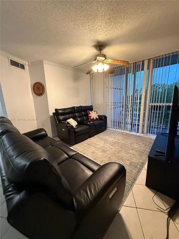 6955 NW 186th St F402, Hialeah, FL 33015