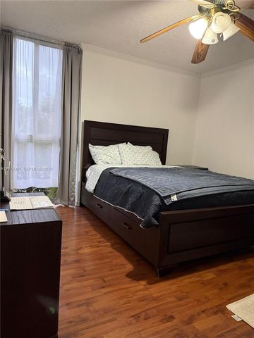 6955 NW 186th St F402, Hialeah, FL 33015