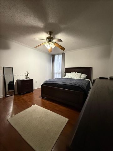 6955 NW 186th St F402, Hialeah, FL 33015