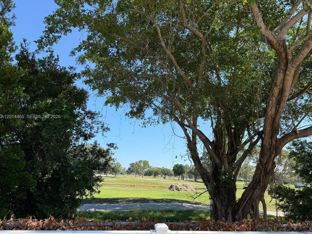 6955 NW 186th St F402, Hialeah, FL 33015