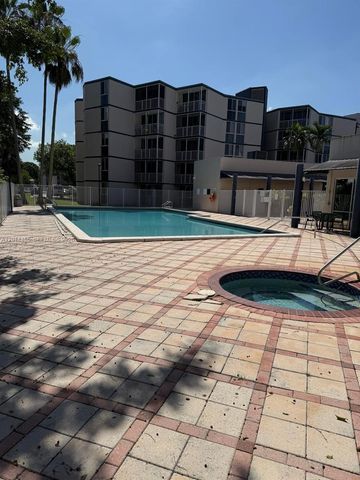 6955 NW 186th St F402, Hialeah, FL 33015