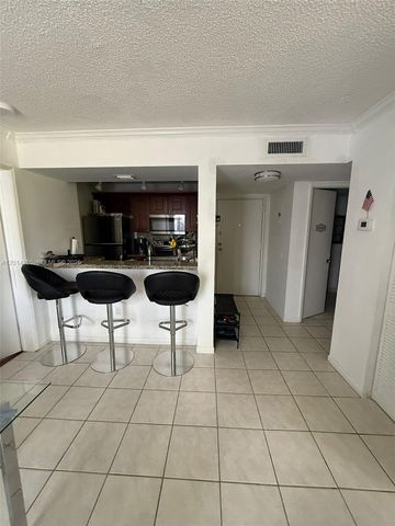 6955 NW 186th St F402, Hialeah, FL 33015