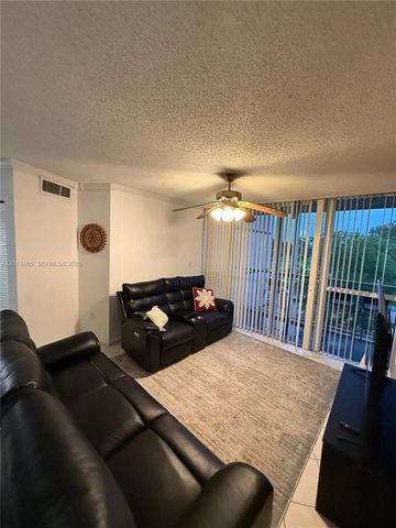 6955 NW 186th St F402, Hialeah, FL 33015