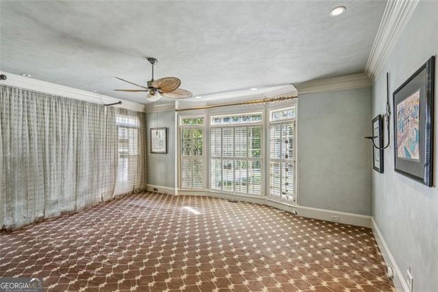 5318 Brooke Farm Drive, Dunwoody, GA 30338