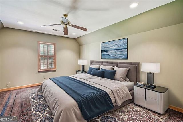 5318 Brooke Farm Drive, Dunwoody, GA 30338