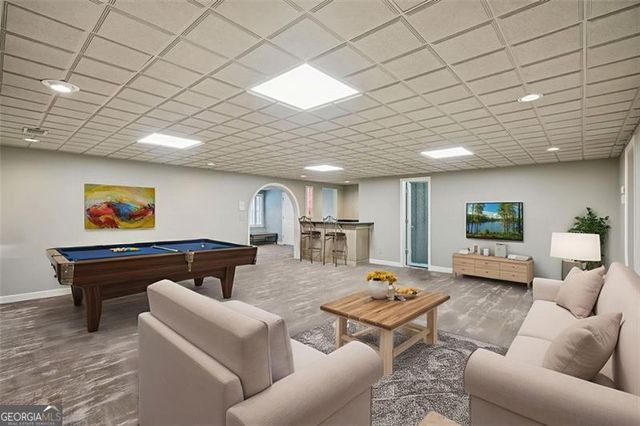 5318 Brooke Farm Drive, Dunwoody, GA 30338