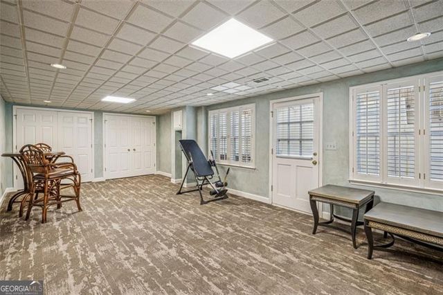 5318 Brooke Farm Drive, Dunwoody, GA 30338