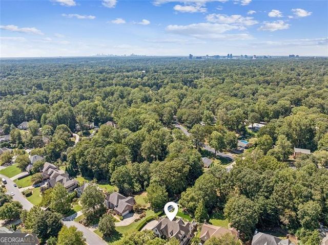 5318 Brooke Farm Drive, Dunwoody, GA 30338