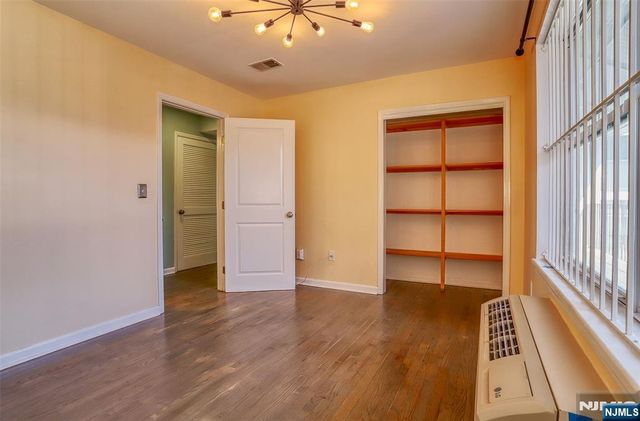 54 Polk P3, Newark, NJ 07105