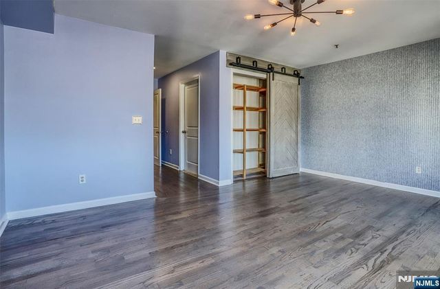 54 Polk P3, Newark, NJ 07105