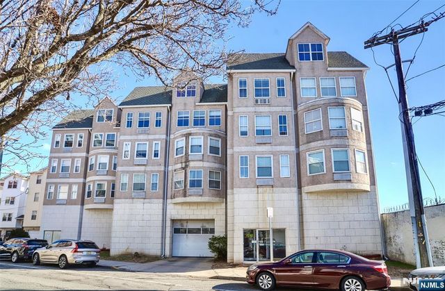 54 Polk P3, Newark, NJ 07105