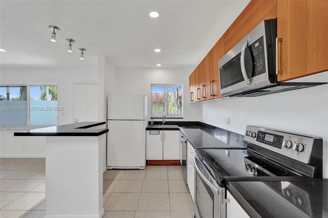 3050 NE 5th Ter 13, Wilton Manors, FL 33334
