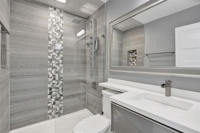 3050 NE 5th Ter 13, Wilton Manors, FL 33334