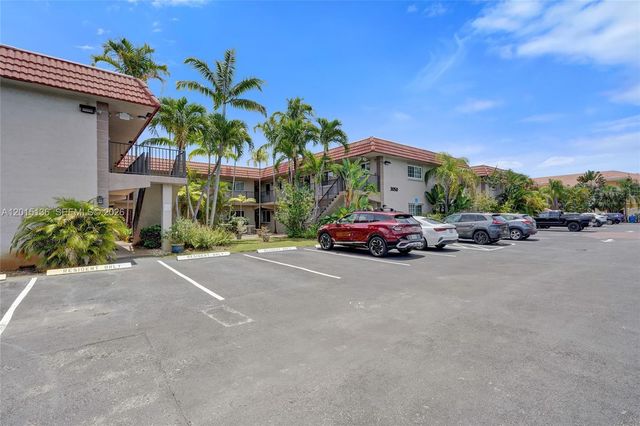 3050 NE 5th Ter 13, Wilton Manors, FL 33334