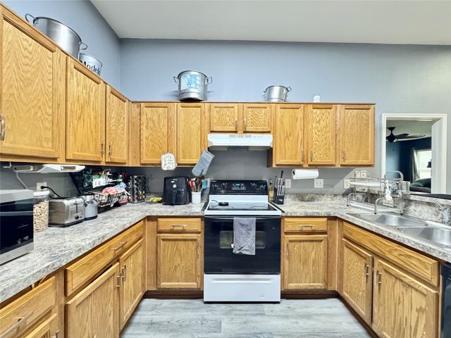 123 Breanna Way, Waxahachie, TX 75165